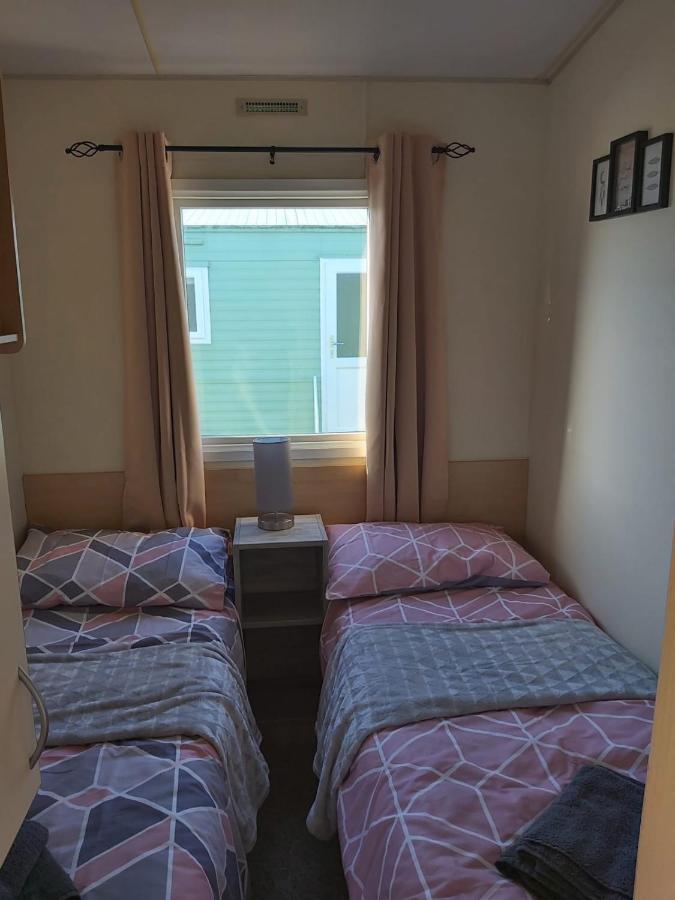 Masons By The Sea Heysham Static Caravan Sleeps 8 Pet Friendly Exterior photo