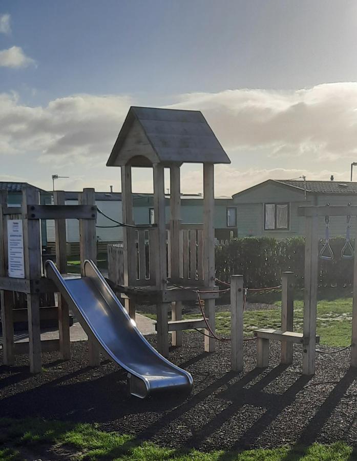 Masons By The Sea Heysham Static Caravan Sleeps 8 Pet Friendly Exterior photo